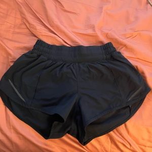 Lululemon Hotty hot shorts blue